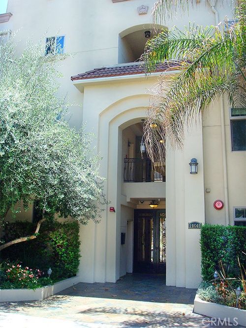 ph2-10640 Woodbridge St, Toluca Lake, CA, 91602-2938 | Card Image