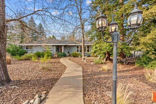 1501 Joby Lane, Sacramento, CA, 95864 | Card Image