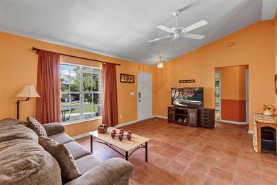 111 W Minneola Street, House other with 3 bedrooms, 2 bathrooms and null parking in Minneola FL | Image 2