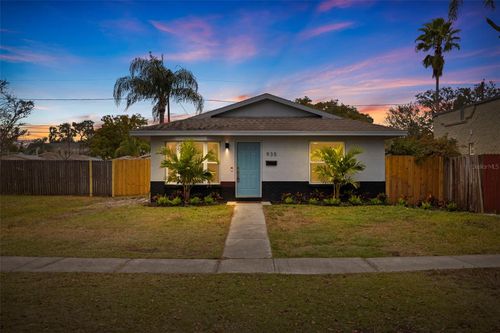 935 47th Ave N, ST PETERSBURG, FL, 33703-3625 | Card Image