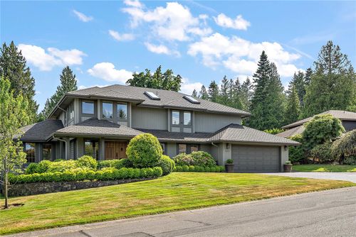 835 Gulfview Pl, Saanich, BC, V8Y2R6 | Card Image