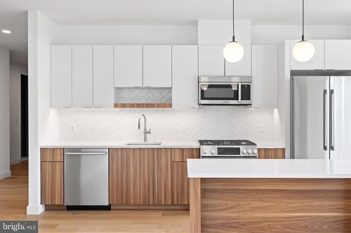 apt-304-7175 12th St Nw, WASHINGTON, DC, 20012-1888 | Card Image