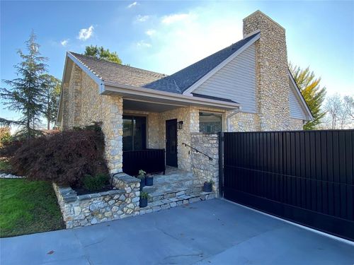 10 Rustic Hills St, Norman, OK, 73072-7411 | Card Image