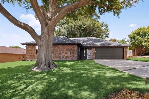 3804 Wrexgate Ct, Arlington, TX, 76016-2750 | Card Image