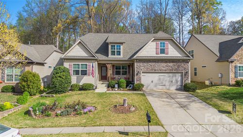 11824 Springpoint Ln, Charlotte, NC, 28278-6936 | Card Image