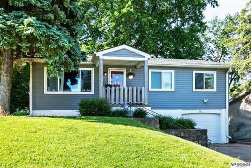 6415 Ogden St, Omaha, NE, 68104-1539 | Card Image