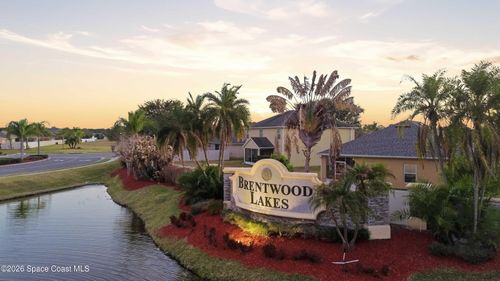 320 Moray Dr Sw, Palm Bay, FL, 32908-6422 | Card Image