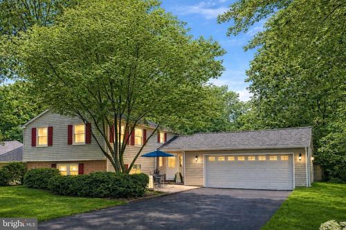 552 Lanceshire Ln, State College, PA, 16803-1434 | Card Image