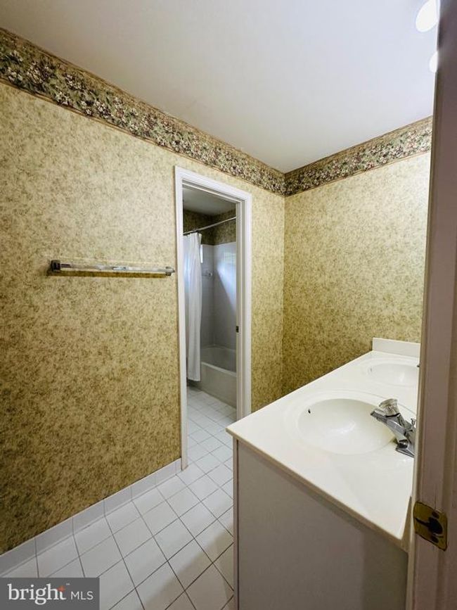 2975 Caribbean Ct, House other with 5 bedrooms, 4 bathrooms and null parking in Fairfax VA | Image 28