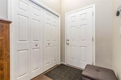 542 Panatella Sq Nw, Home with 3 bedrooms, 2 bathrooms and 2 parking in Calgary AB | Image 2