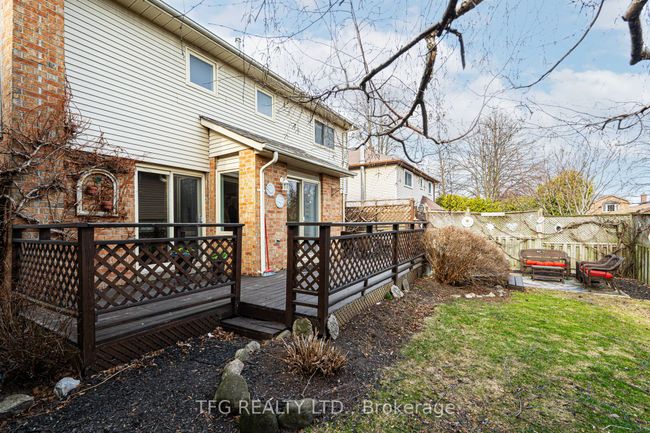 1272 Maple Ridge Dr, House other with 5 bedrooms, 4 bathrooms and 2 parking in Pickering ON | Image 37