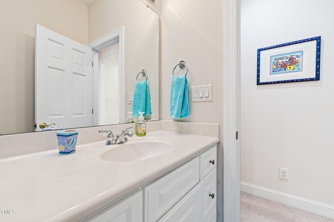 Bathroom03A | Image 44