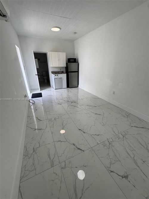 1-1011 Nw 145th St, Miami, FL, 33168 | Card Image