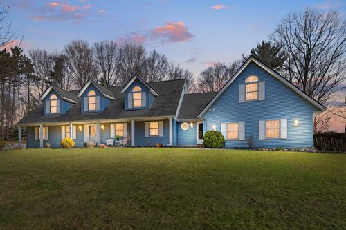 8894 Lakeshore Dr, West Olive, MI, 49460-8704 | Card Image