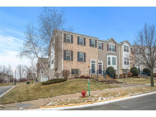 9995 Wildflower Dr, Eden Prairie, MN, 55347-5035 | Card Image