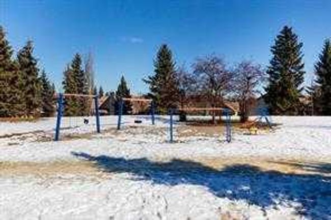 56 - 2300 Oakmoor Drive Sw, Townhouse with 3 bedrooms, 1 bathrooms and 1 parking in Calgary AB | Image 32
