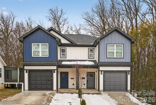 1933 St Mark St, Charlotte, NC, 28216-4876 | Card Image