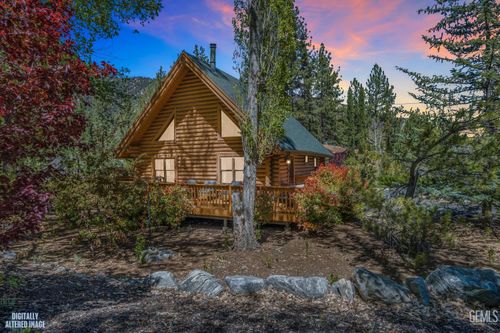 16117 Mil Potrero Hwy, Pine Mountain Club, CA, 93222-4111 | Card Image