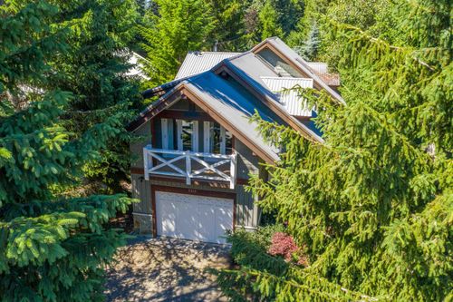7313 Fitzsimmons Rd S, Whistler, BC, V8E0E5 | Card Image