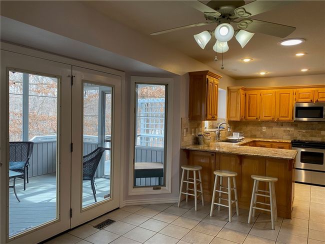 breakfast area | Image 14