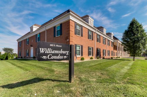 apt-111-602 S Mercer Ave, Bloomington, IL, 61701-5771 | Card Image