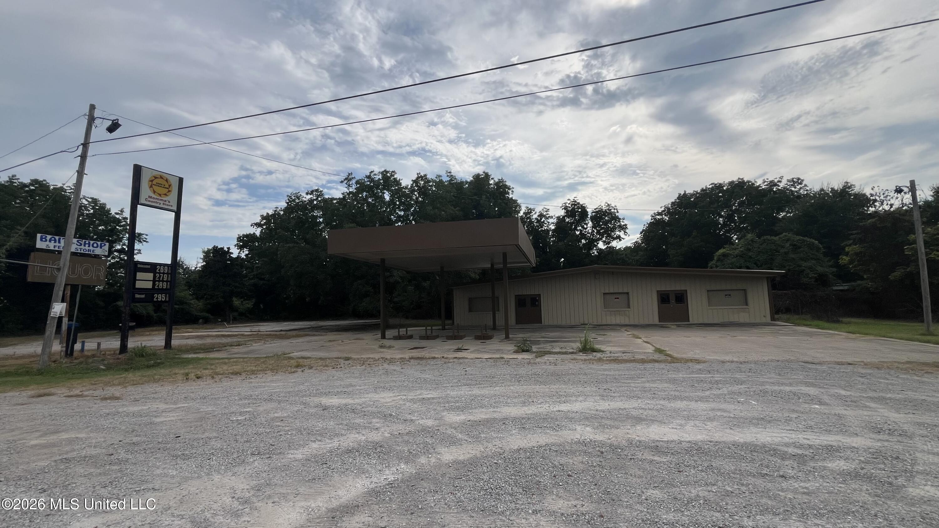 1814 Highway 1 N, Greenville, MS 38703