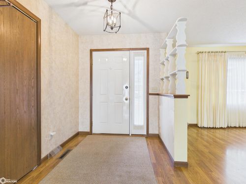 302 Woodland Dr, Hamilton, IL, 62341-1116 | Card Image