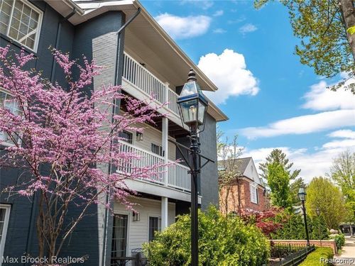 214-662 Purdy St, Birmingham, MI, 48009-1758 | Card Image