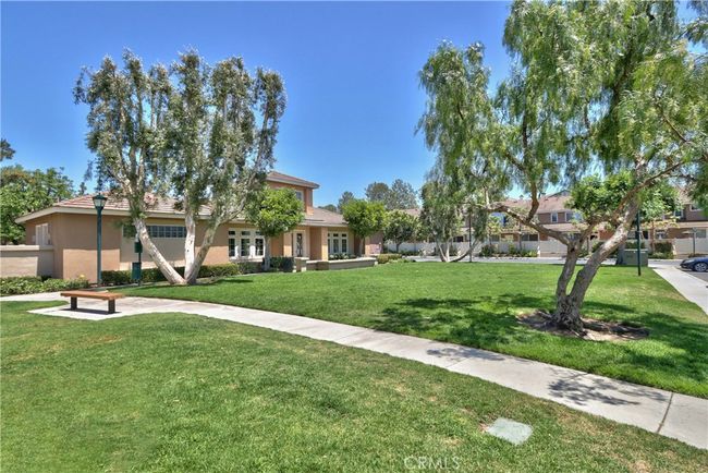 8420 E Tioga Way, Townhouse with 3 bedrooms, 3 bathrooms and 2 parking in Anaheim CA | Image 26