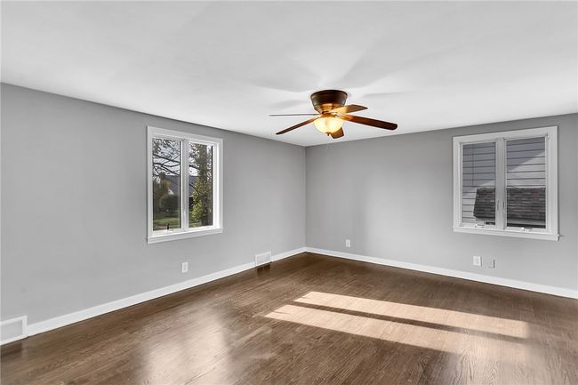 Spacious primary | Image 17