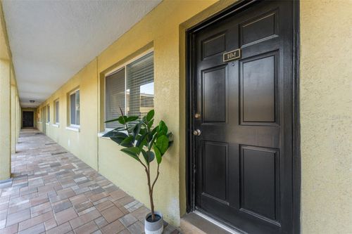 apt-104-3206 W Azeele St, TAMPA, FL, 33609-4912 | Card Image