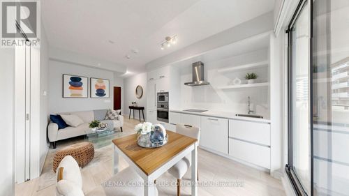 506-2221 Yonge St, Toronto, ON, M4S0B8 | Card Image