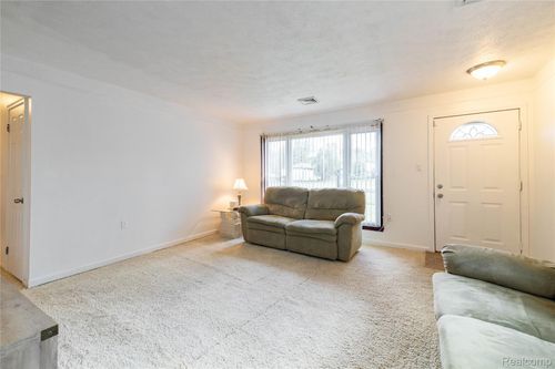 20812 Wick Rd, Taylor, MI, 48180-3718 | Card Image