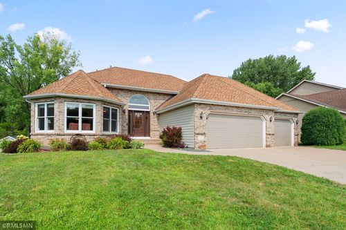 120 Indian Hills Ln, Circle Pines, MN, 55014-4501 | Card Image
