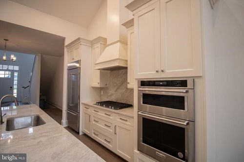 1108 Invermere Rd, WILMINGTON, DE, 19803-5042 | Card Image