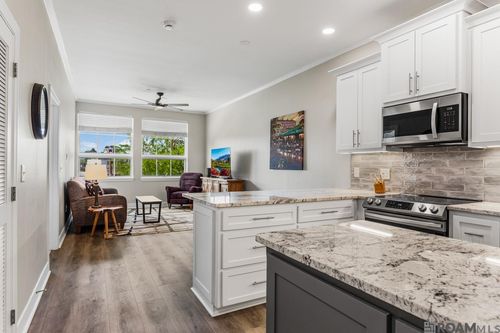 204-7707 Bluebonnet Blvd, Baton Rouge, LA, 70810 | Card Image