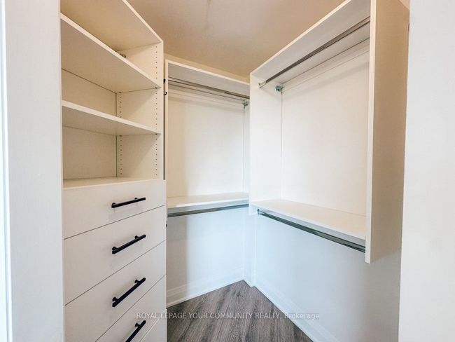 521 - 12 Woodstream Blvd, Condo with 1 bedrooms, 1 bathrooms and 2 parking in Woodbridge ON | Image 12