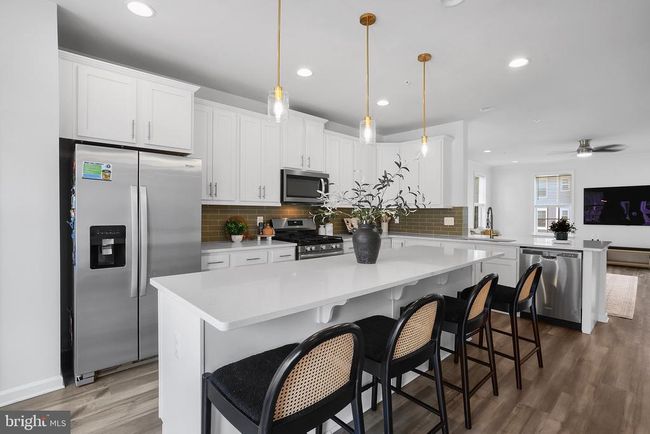 1025 Overlook Way, Townhouse with 4 bedrooms, 4 bathrooms and null parking in LAUREL MD | Image 5