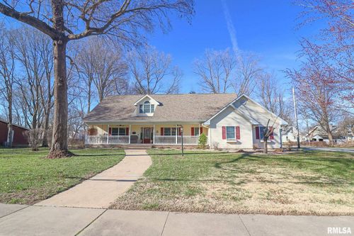 636 E 2nd South St, Carlinville, IL, 62626-1840 | Card Image