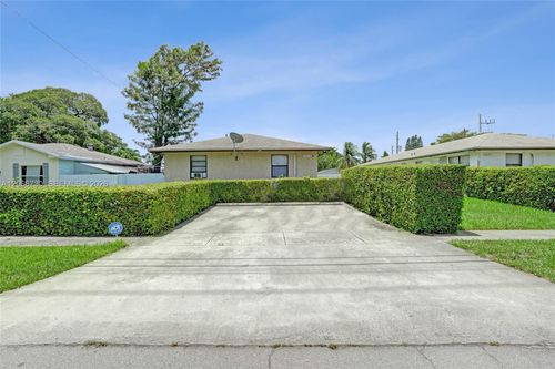 2126-2124-2126 Thomas St, Hollywood, FL, 33020-2035 | Card Image