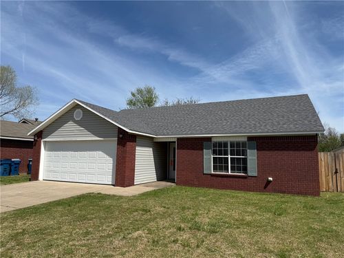 1103 Ryan St, Bentonville, AR, 72712-3516 | Card Image