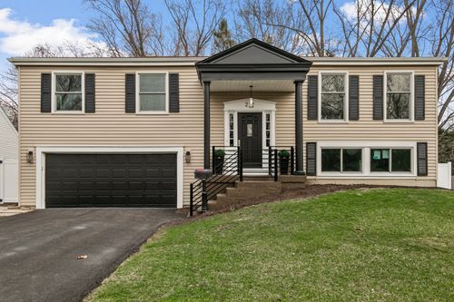 212 S River Rd, Naperville, IL, 60540-5041 | Card Image