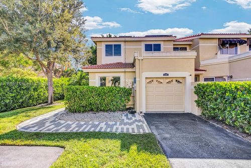 698 Deer Creek Corona Way, Deerfield Beach, FL, 33442-7943 | Card Image