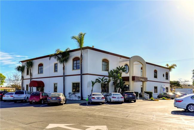 8K - 13470 St. Andrews Drive, Home with 2 bedrooms, 1 bathrooms and 2 parking in Seal Beach CA | Image 27