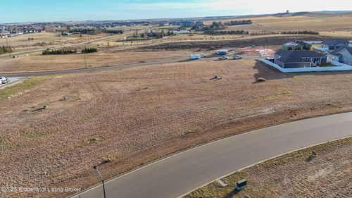 1927 Wahl St, Dickinson, ND, 58601-5363 | Card Image