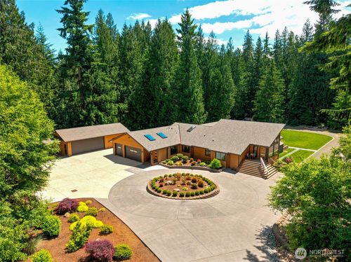 6420 282nd Ave Se, Issaquah, WA, 98027-8862 | Card Image