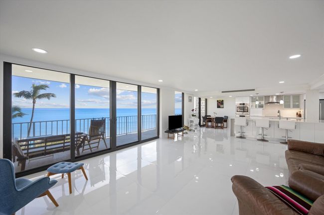 APT-4C1 - 3400 S Ocean Blvd, Condo with 2 bedrooms, 2 bathrooms and null parking in Palm Beach FL | Image 14