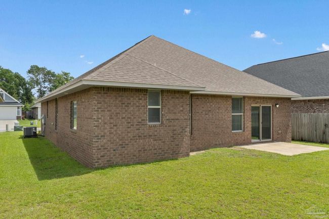 3825 Ranch Rd, House other with 3 bedrooms, 2 bathrooms and 2 parking in Pace FL | Image 32