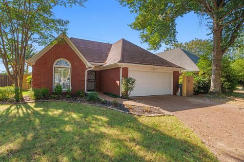 252 S Walnut Bend Dr, Cordova, TN, 38018 | Card Image