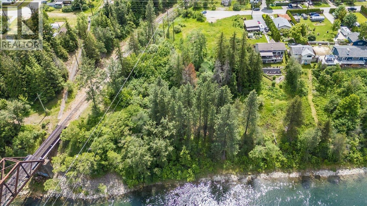 Land in Castlegar 5